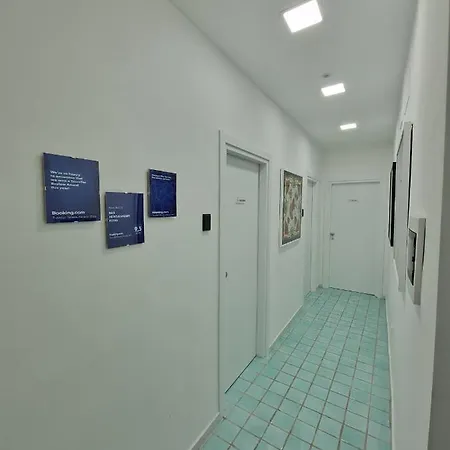 Herculaneum Ruins 4*