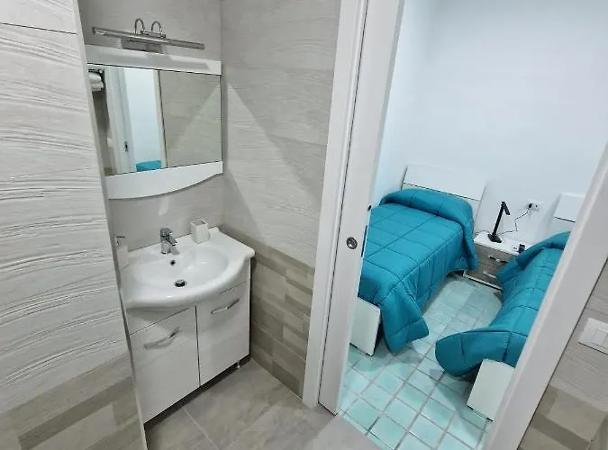 Herculaneum Ruins 4*